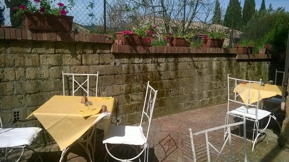 Locanda Della Taverna Etrusca Sovana Extérieur photo
